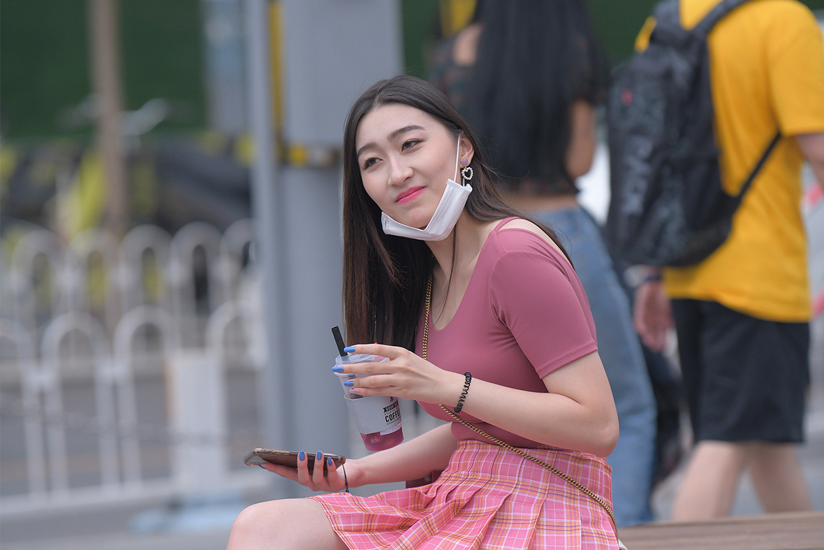 精选街拍NO.1990- 性感短裙美女[62P／94.5MB]